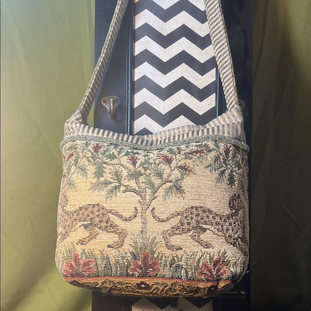 Vintage Tapestry Shoulder bag